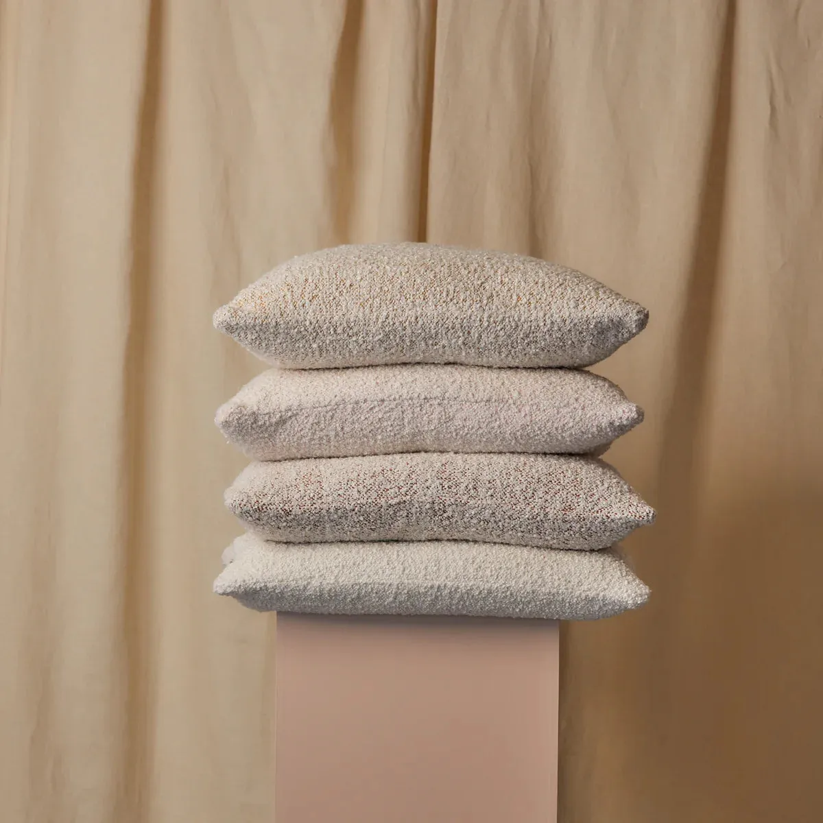 BOUCLE CUSHION 60cm | White