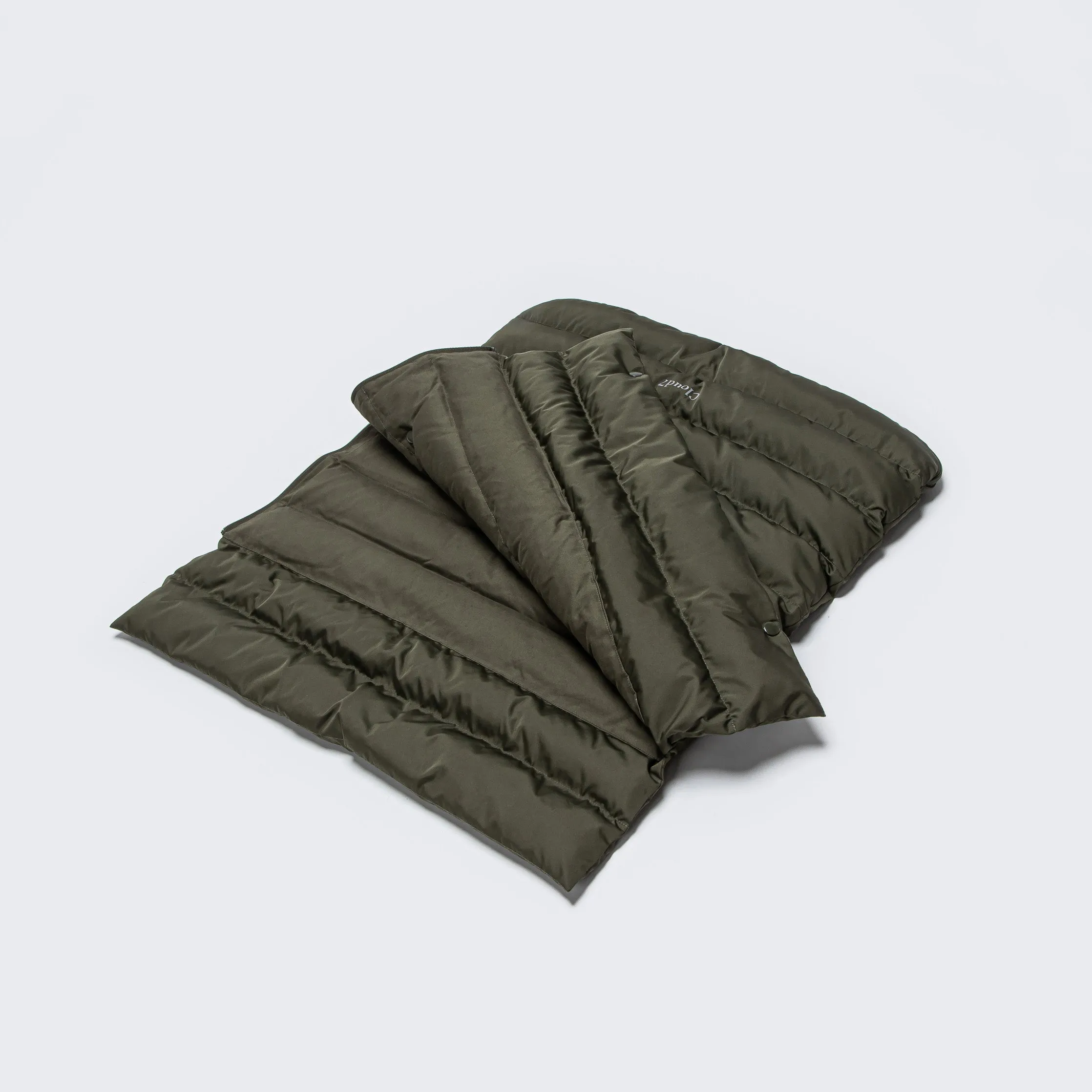 Dog Sleeping Bag Vancouver Olive from Cloud 7